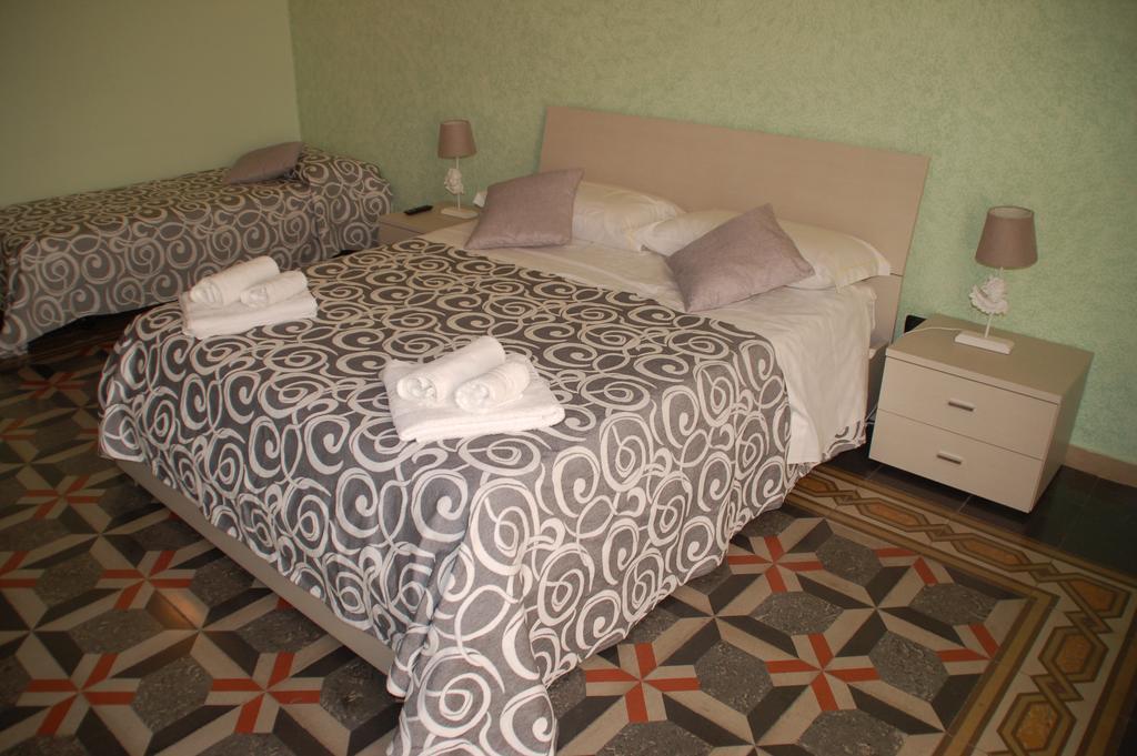 B&B Emily Бриндизи Екстериор снимка